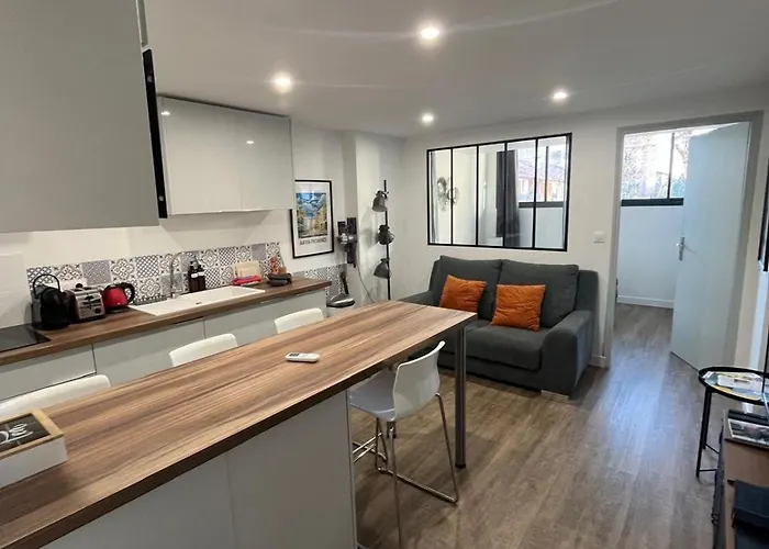 L\'Amandier - Joli Appartement T3 Neuf Centre Ville A 2 Pas De La Rotonde Mirabeau Et Des Allees Provencales