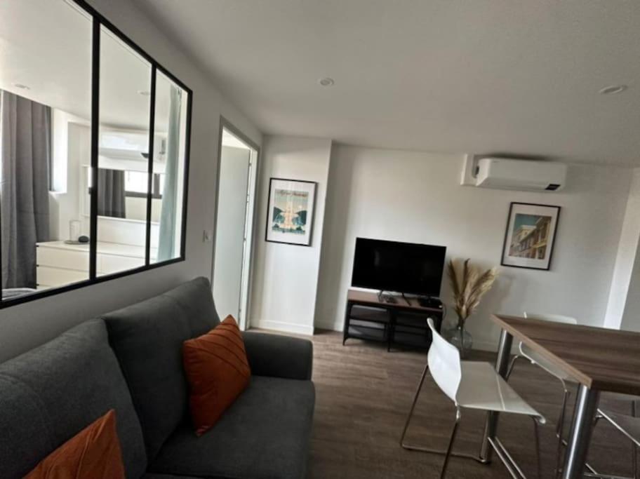 Apartment L'amandier - Joli T3 Neuf Centre A 2 Pas De La Rotonde Mirabeau Et Des Allees Provencales *