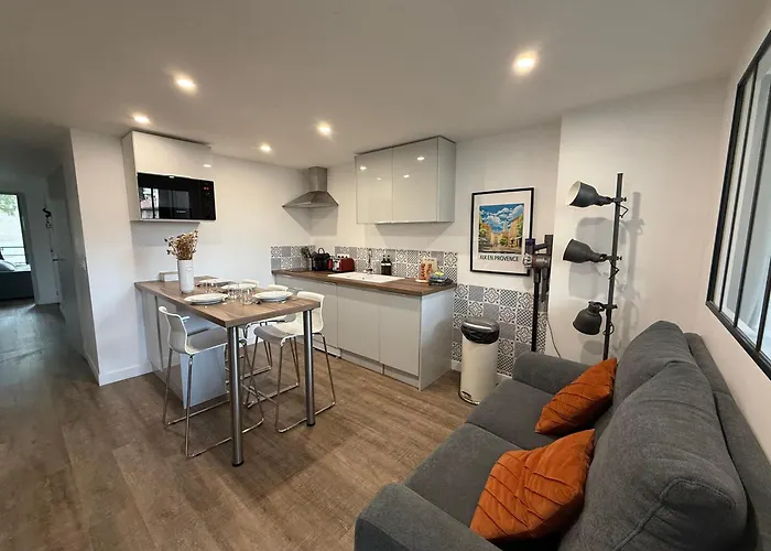 L\'Amandier - Joli Appartement T3 Neuf Centre Ville A 2 Pas De La Rotonde Mirabeau Et Des Allees Provencales