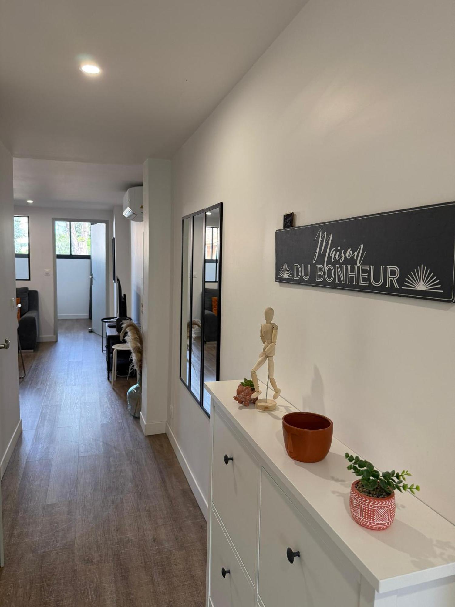 L'amandier - Joli T3 Neuf Centre A 2 Pas De La Rotonde Mirabeau Et Des Allees Provencales Apartment